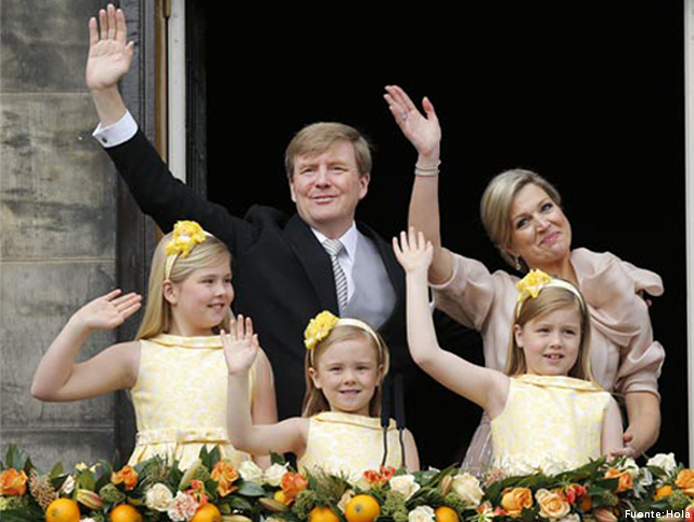 Pili Carrera viste a las niñas de la Casa Real Holandesa