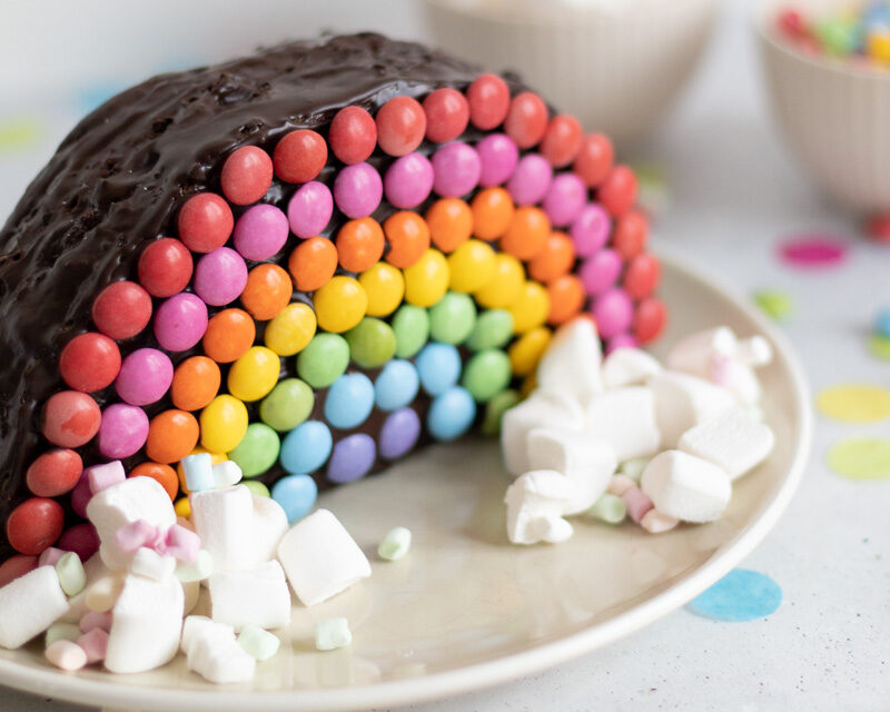 Tartas de cumpleaños infantil: una tarta arcoíris