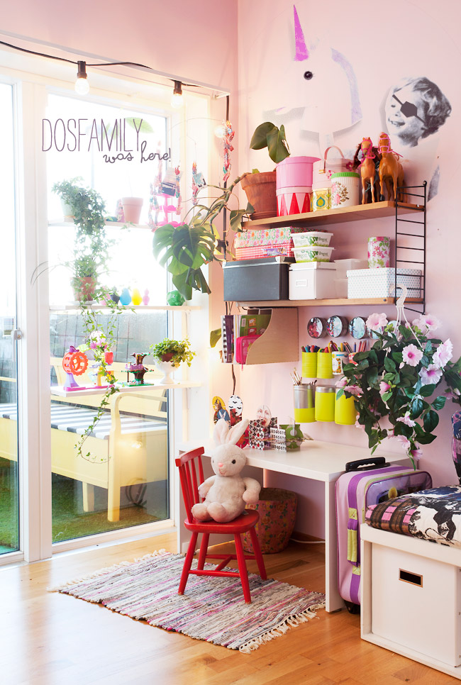 Una habitación infantil llena de color y optimismo