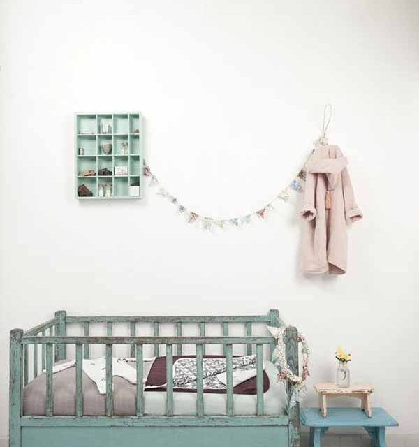 Muebles y complementos vintage para la habitación infantil