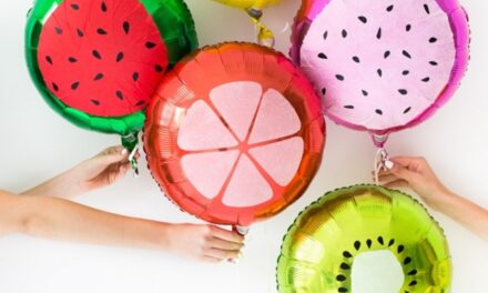 Manualidades con globos: divertidas frutas para fiestas