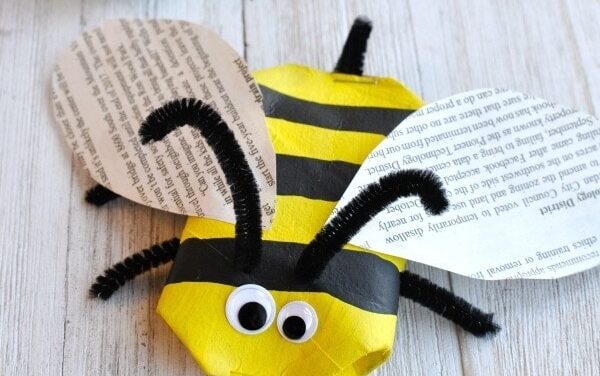 Manualidad infantil: una abeja de primavera