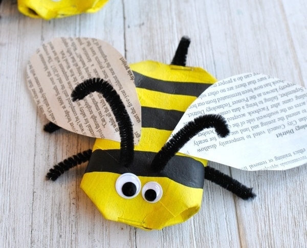 Manualidad infantil: una abeja de primavera