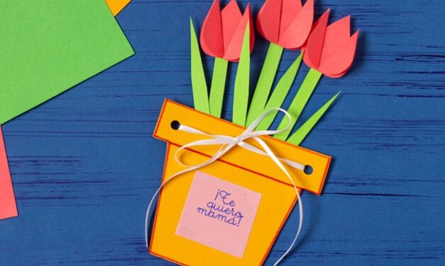 Manualidad infantil: flores de papel para el día de la madre