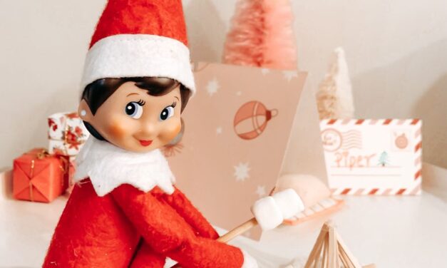 «Elf on the Shelf» la tradición navideña que ya es un must